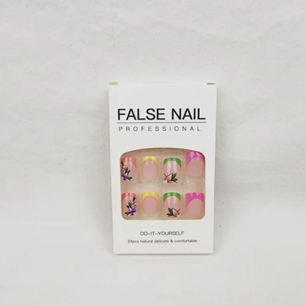 24 Pieces Fake Press On Nails